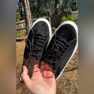 Women lace UP Platform Comfortable Casual Fashion Shoes Genuine Leatfer Travel🤍